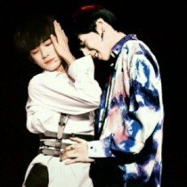 外国人打扑克的剧烈运动